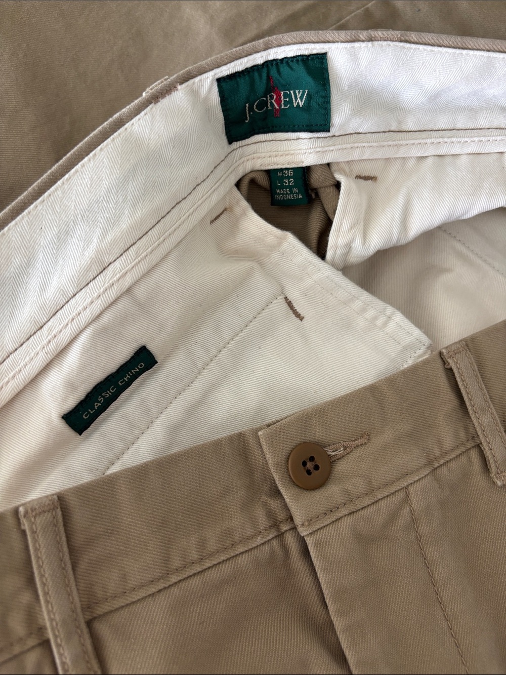 J. Crew Men's Classic Chino Pants in Khaki 100% Cotton